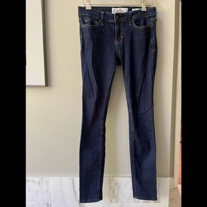 Hollister Low Rise Super Skinny Jeans Dark Wash Size 1S